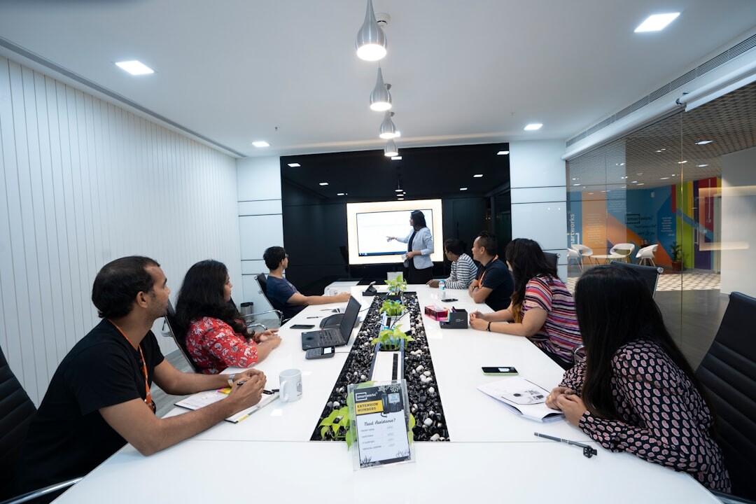 editor discussing with team